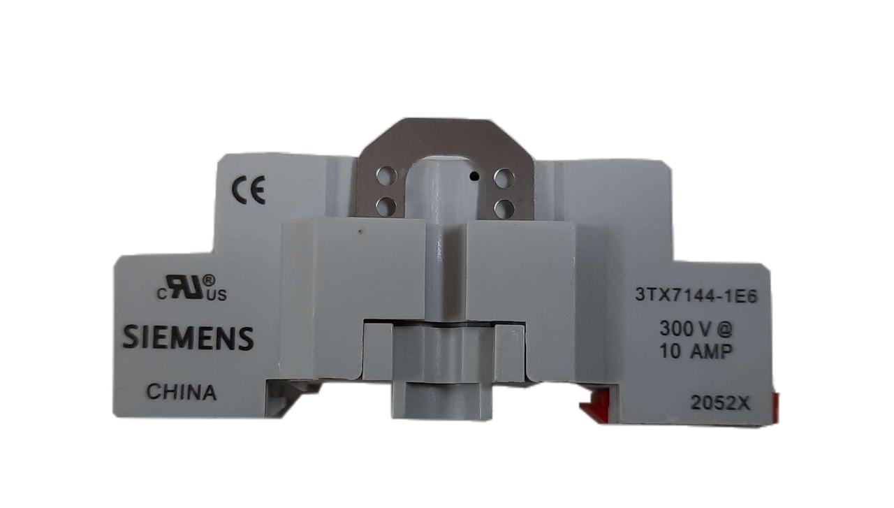 Siemens 3TX7144-1E6 10 A, Socket for 3TX71 Series Plug-In Relay