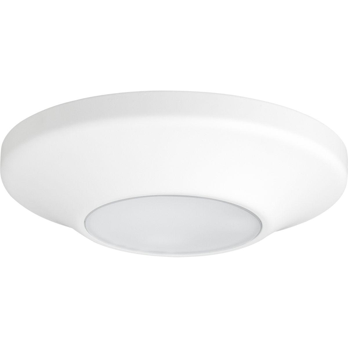 Hubbell HSFM5-WH-30K9 The HSFM5 is ideal for use in both new construction as well as remodel/retrofit. Light output is comparable to that of a typical 60W incandescent downlight, providing 75 percent energy savings. The HSFM5 is wet location listed and is a cost effective solu