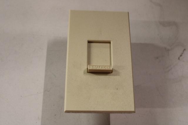 N-3PS-IV Part Image. Manufactured by Lutron.